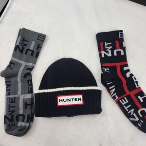 Hunter Black Knit Beanie Cap & 2 pair of Exploded Logo Hunter Socks!